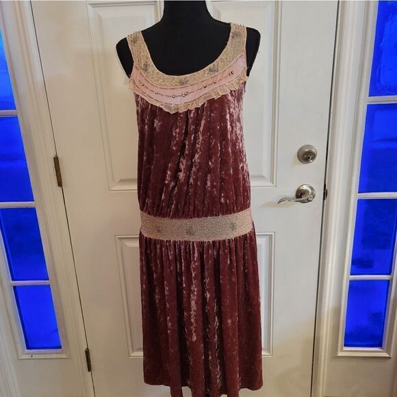 Papillon dress   - Picture 1 of 4